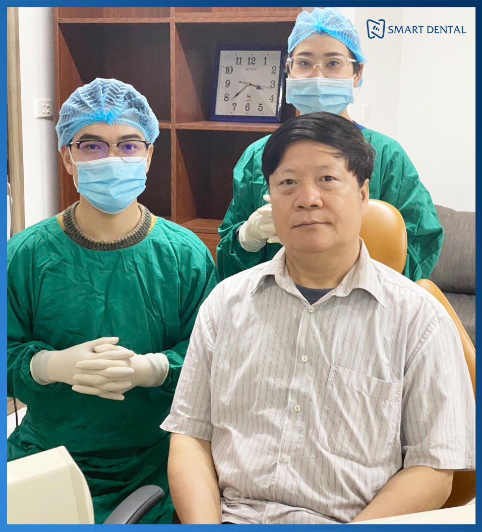 Chú Nguyễn Văn Bút - Cấy ghép 3 trụ Implant tại Nha khoa Smart 1 Chú Nguyễn Văn Bút - Cấy ghép 3 trụ Implant tại Nha khoa Smart 1
